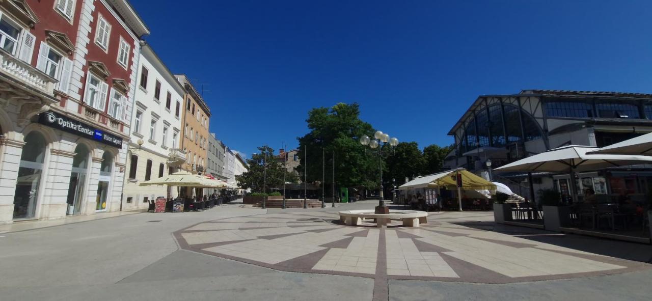 Mc Centar Apartman Lägenhet Pula Exteriör bild